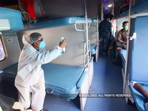 Railway News, blankets on train, bedroll on train, curtains on train