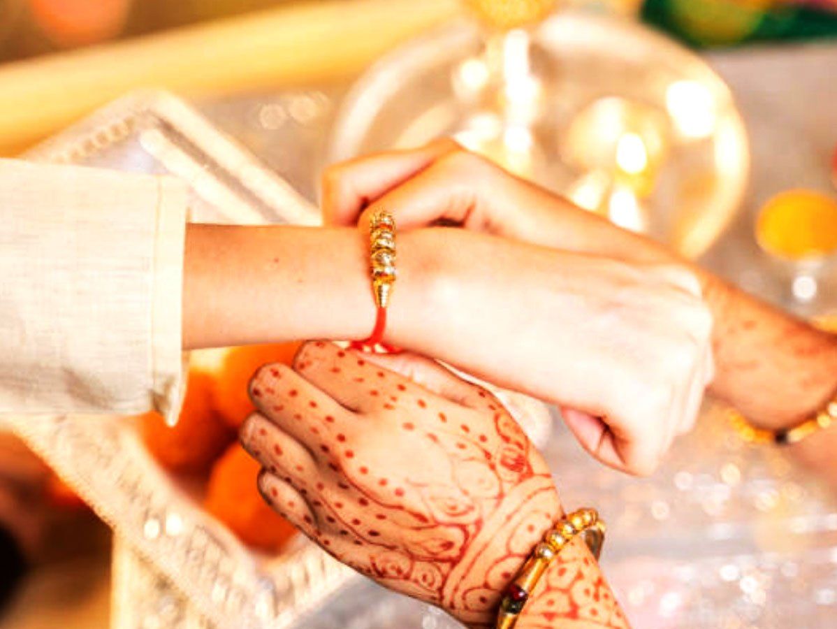 Rakshabandhan: रक्षाबन्धन के पावन मौके "बहन-भाई" के प्रेम को समर्पित, पढ़ें ये सारगर्भित "कविता"