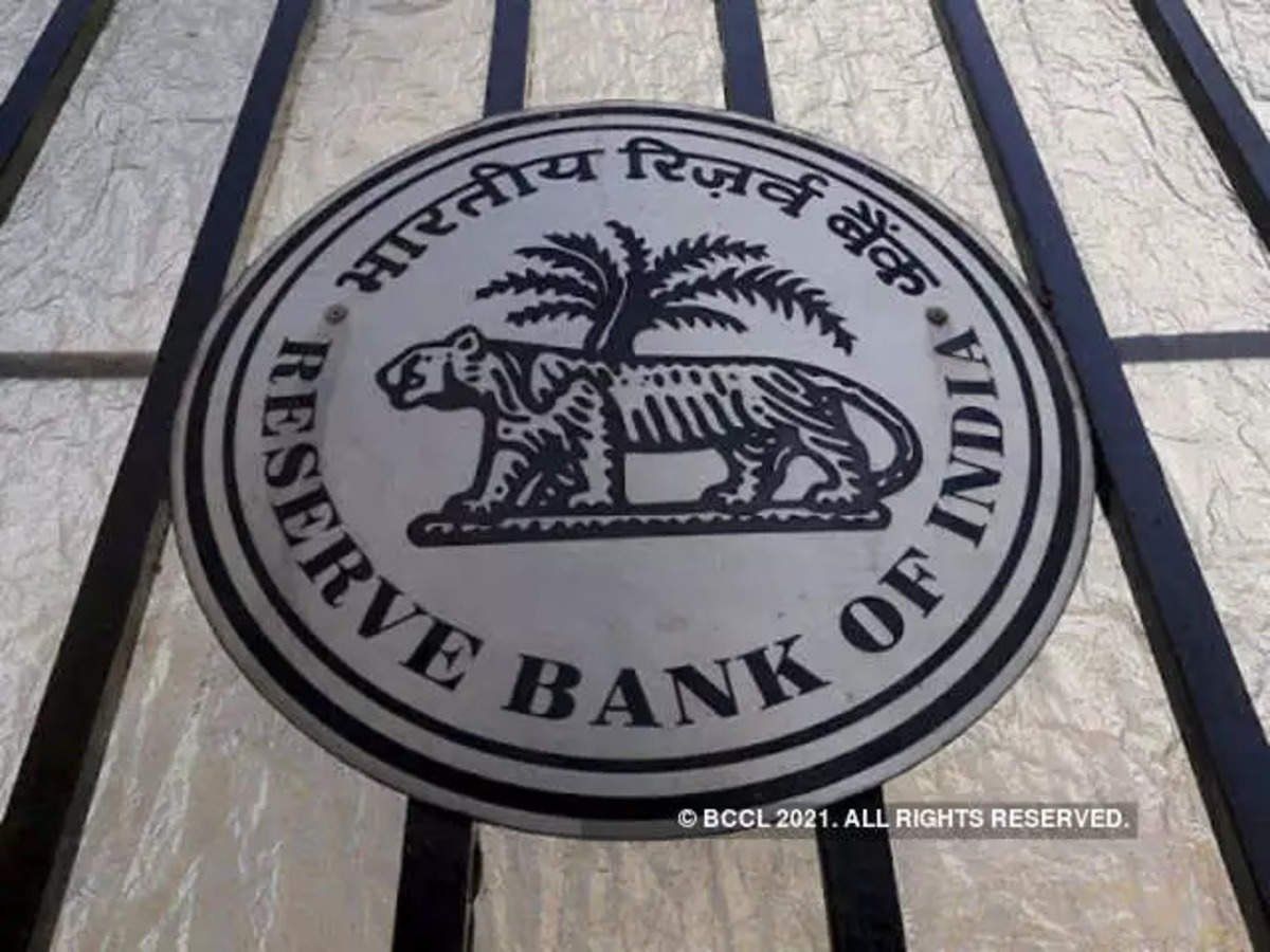 जल्द ही झटका देगा आरबीआई! दोबारा बढ़ सकती है लोन की ईएमआई