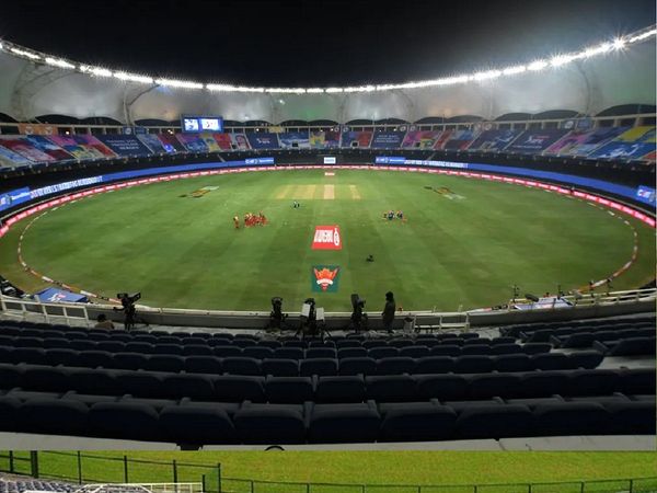 RCB vs MI Pitch Report Dubai
