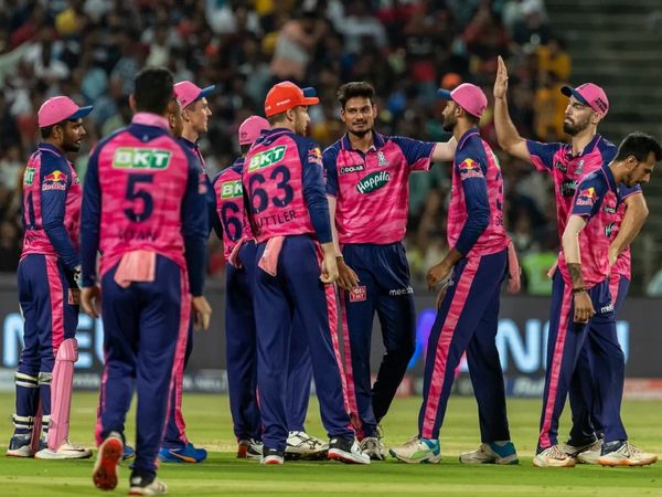 Bangalore vs Rajasthan Royals Live Score