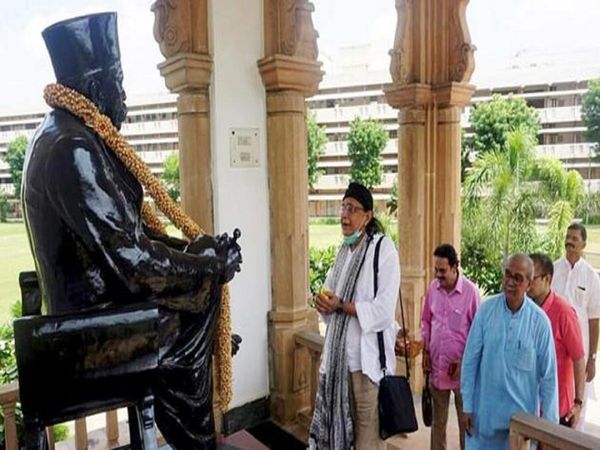 Terrorist Attack Alert: जैश-ए-मोहम्मद ने की नागपुर संघ मुख्यालय और हेडगेवार भवन की रेकी, बढ़ाई गई सुरक्षा व्यवस्था | Deshaj Times Terrorist Attack Alert: जैश-ए-मोहम्मद ने की नागपुर संघ मुख्यालय और हेडगेवार भवन की रेकी, बढ़ाई गई सुरक्षा व्यवस्था