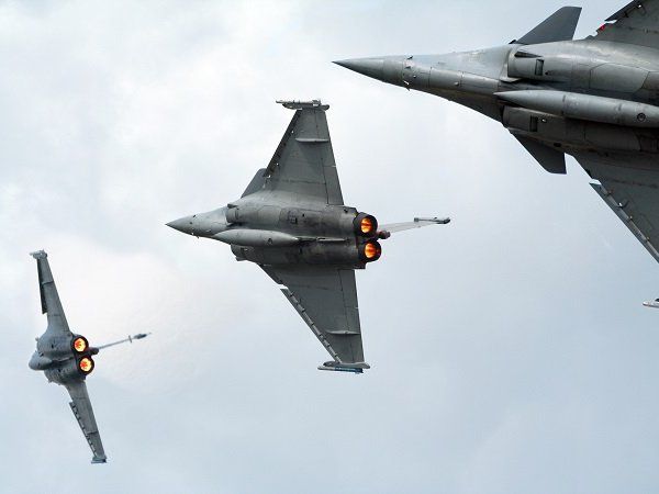 India gets 3 Rafale fighter jets