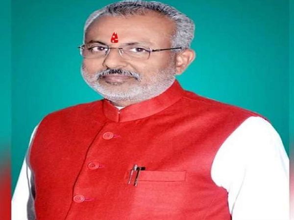 UP minister Raghuraj Singh Says Sex scandal goes on in Delhi’s JNU, Deepika Padukone and Rahul Gandhi go there