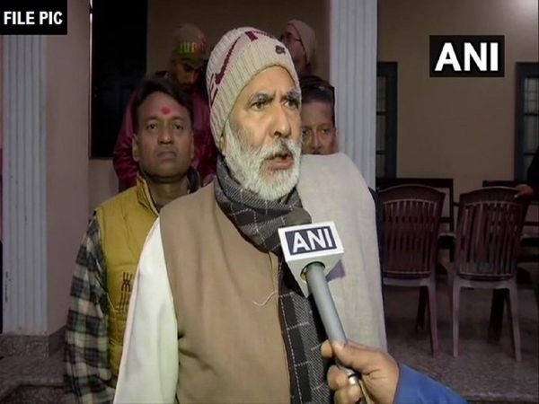 Former Union Minister Raghuvansh Prasad Singh passes away.