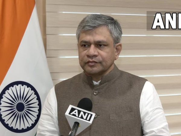 Railways suffered a loss of Rs 259.44 crore due to Protests against the Agnipath scheme, many trains were burnt by the protesters