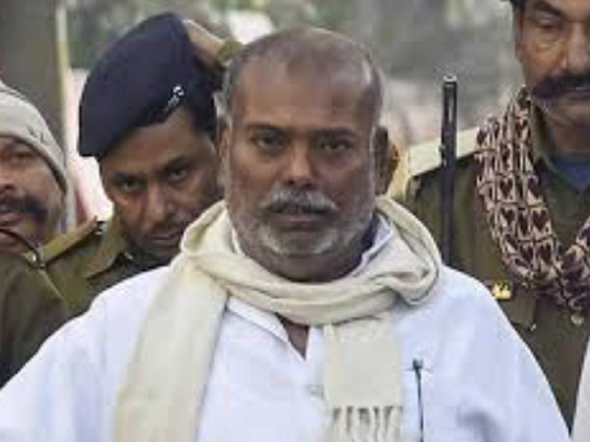 Bihar Chunav: आरजेडी ने रेप के आरोपी विधायकों को नहीं दी टिकट, उनकी पत्नियों को बनाया उम्मीदवार