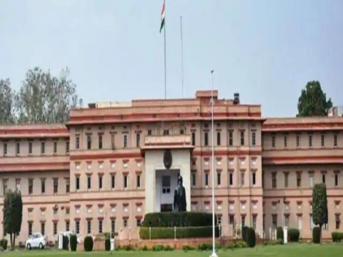Rajasthan: गहलोत सरकार ने किया बड़ा प्रशासनिक फेरबदल, निशांत जैन होंगे जालौर के कलेक्टर