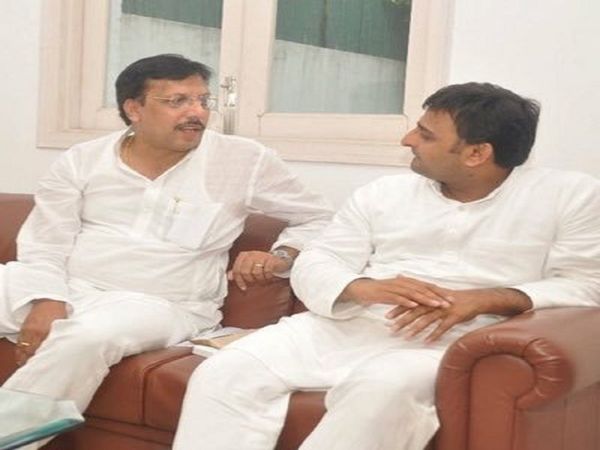 Income tax Department conducts raid at the residence of Samajwadi Party's National Secretary Rajeev Rai