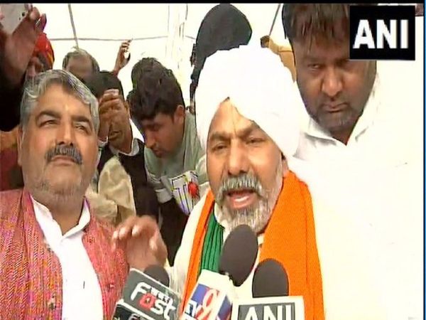 Rakesh Tikait announces nationwide march to set Gujarat free