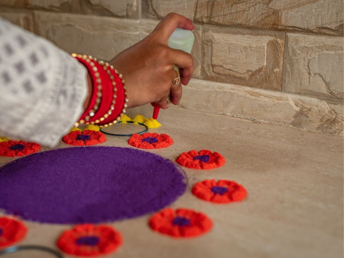 Janmashtami 2022 Special Rangoli: जन्माष्टमी पर इन रंगोली से सजाएं अपना घर-आंगन