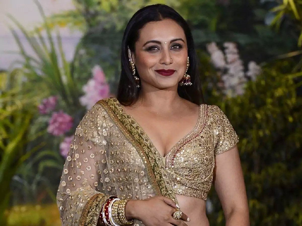 Rani Mukherjee: Hot Unseen Photos - video Dailymotion