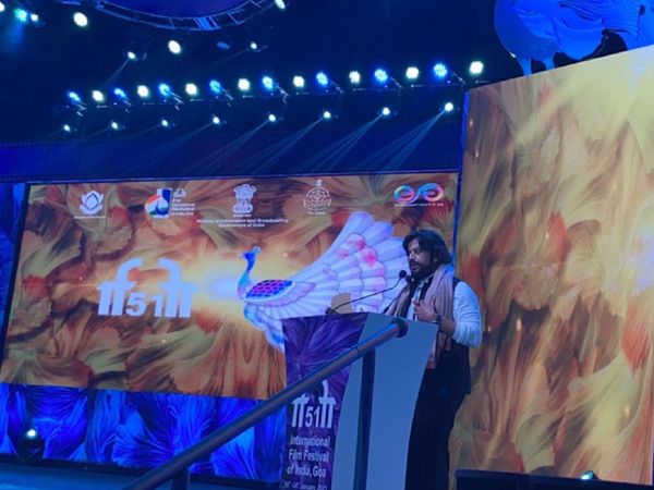 Ravi Kishan got award in Goa international festival