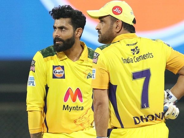 Ravindra Jadeja and MS Dhoni 