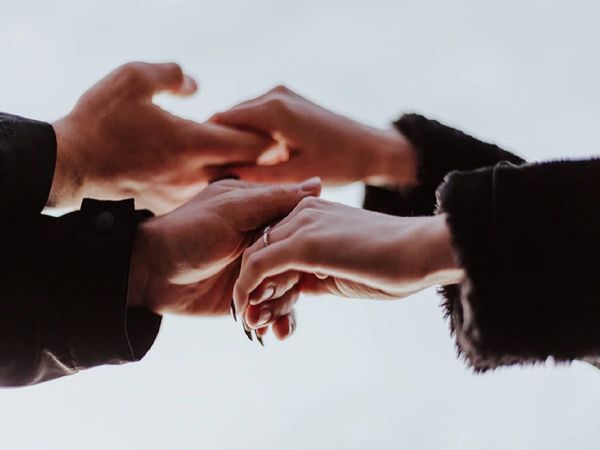 8 Ways To Stop Being Controlling In A Relationship