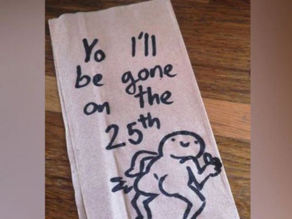 Man Resignation to Boss On Toilet Paper Photo Goes Viral