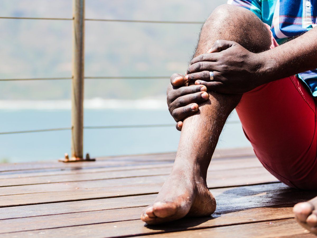 Restless Syndrome: habit of shaking legs while sitting or lying is not ...