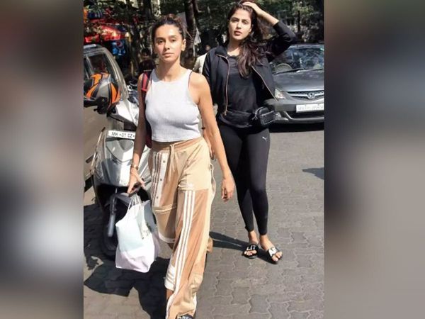 Rhea Chakraborty and Shibani Dandekar