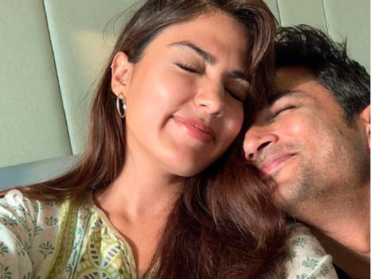 Sushant के लिए अमित शाह से CBI जांच की मांग करके बुरी तरह ट्रोल हुईं Rhea Chakraborty- 'एक महीने से कहां थीं?'