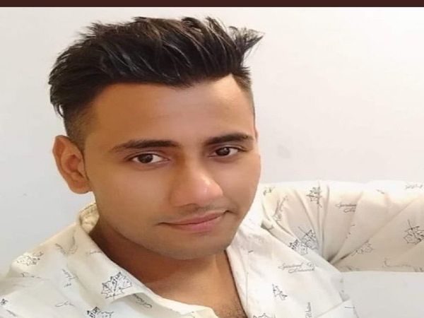 25-year-old Rinku Sharma assaulted, stabbed to death, inside his own house in New Delhi. 