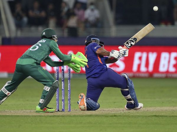 Rishabh Pant sixes against Hasan Ali