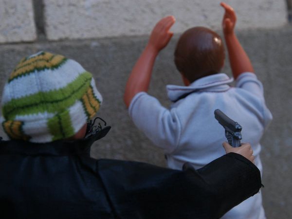 Mumbai robbery: Entered office and robbed Rs 1 crore at gunpoint, executed the incident like this