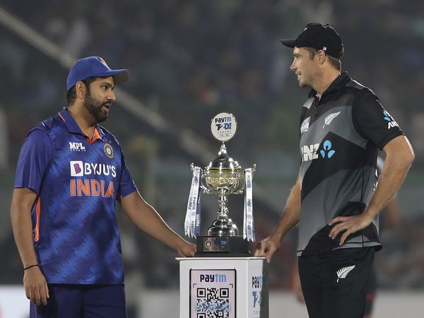 Rohit-Sharma-Tim-Southee