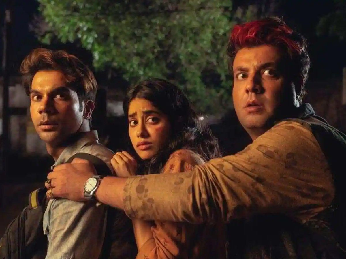 Roohi Box Office Collection day 2: कोरोना के डर से सिनेमाघर नहीं पहुंच रहे दर्शक, रूही की कमाई पर पड़ा असर