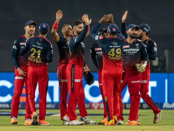 RCB-vs-CSK-LIVE-SCORE