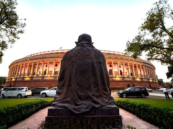 Sansad Monsoon Session Corona changed style of Parliament and MPs see these PICS