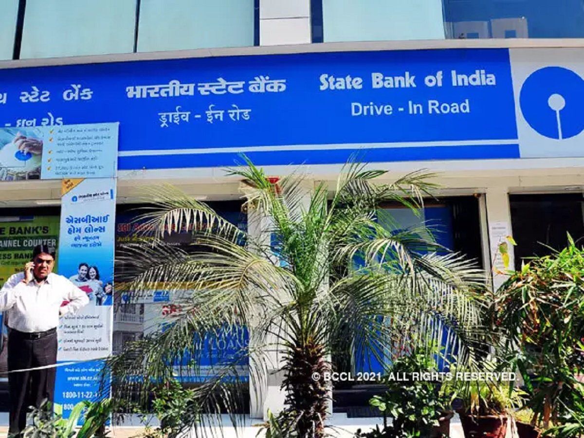 SBI ने दी बड़ी खुशखबरी, अब फ्री में उठाएं इस सर्विस का लाभ