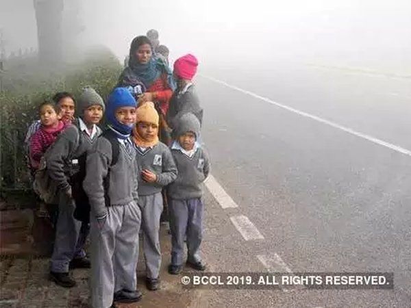 Schools: बढ़ा सर्दी का प्रकोप, उत्तर प्रदेश के सभी स्कूल 19 और 20 दिसंबर को रहेंगे बंद