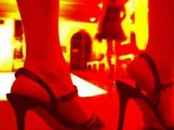 sex racket busted in the guise of spa center in Delhi