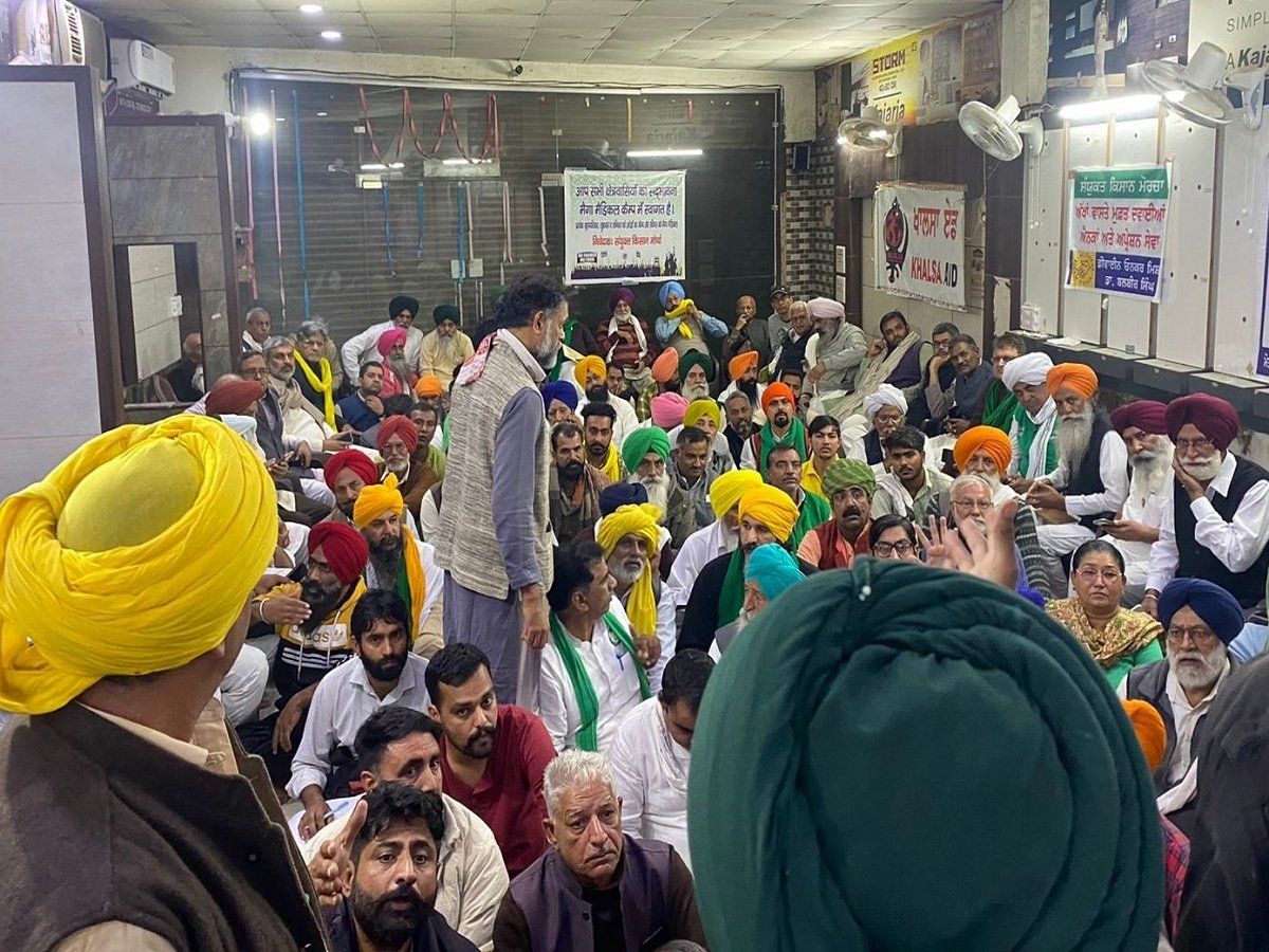 संयुक्त किसान मोर्चा ने किया स्पष्ट, अभी जारी रहेगा किसान आंदोलन, बाकी मसलों के लिए PM को लिखेंगे ओपन लेटर
