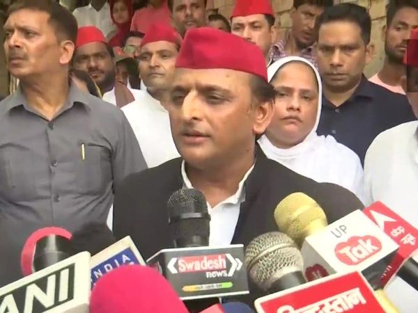 BJP raising the issue of Gyanvapi Masjid, Taj Mahal to divert attention from unemployment, inflation: Akhilesh Yadav