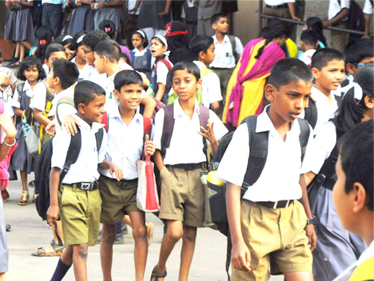 दिल्ली के सरकारी स्कूलों में 9वीं,11वीं की परीक्षाएं कैंसिल, कोरोना के चलते लिया फैसला