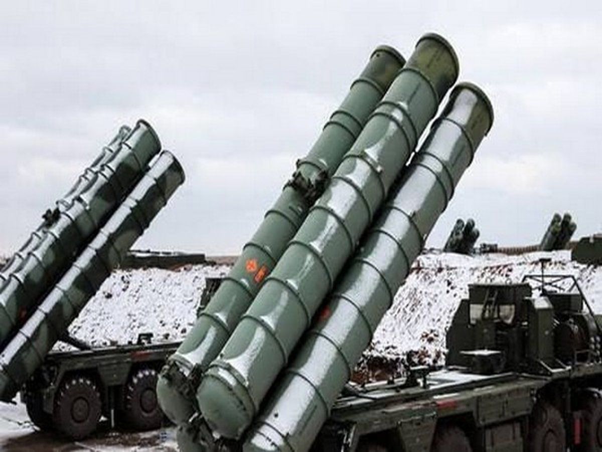 यूक्रेन के साथ युद्ध के बीच रूस ने भारत को दिए S-400 ट्रायम्फ एयर डिफेंस मिसाइल सिस्टम के सिमुलेटर और उपकरण