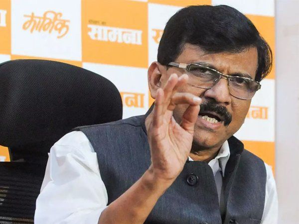 Sanjay Raut met Priyanka