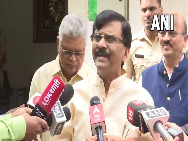 Sanjay Raut says Eknath Shinde faction must realise that Shiv Sena workers are yet to come on the roads.