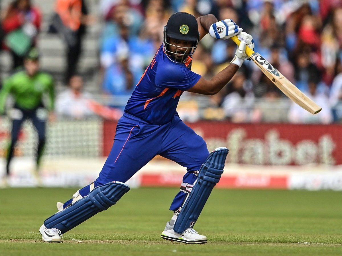 Sanju Samson Hits first fifty of his T20I Career After Seven years, आखिरकार संजू सैमसन के बल्ले ने उगली आग, 'मिस्टर इन-आउट' ने 7 साल बाद किया ये कारनामा | Cricket