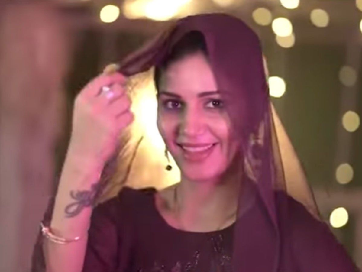 Sapna Choudhary Dance On Haryanvi Song Ghunghat 3 Watch Video