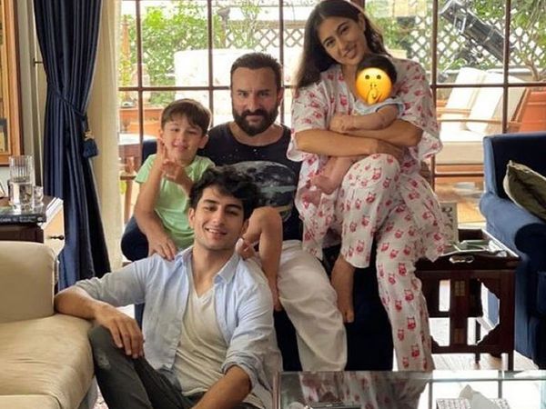 Sara Ali Khan family photo