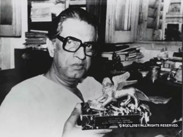 History of april 23 : The day of double loss of film and literature William Shakespeare, Satyajit Ray 