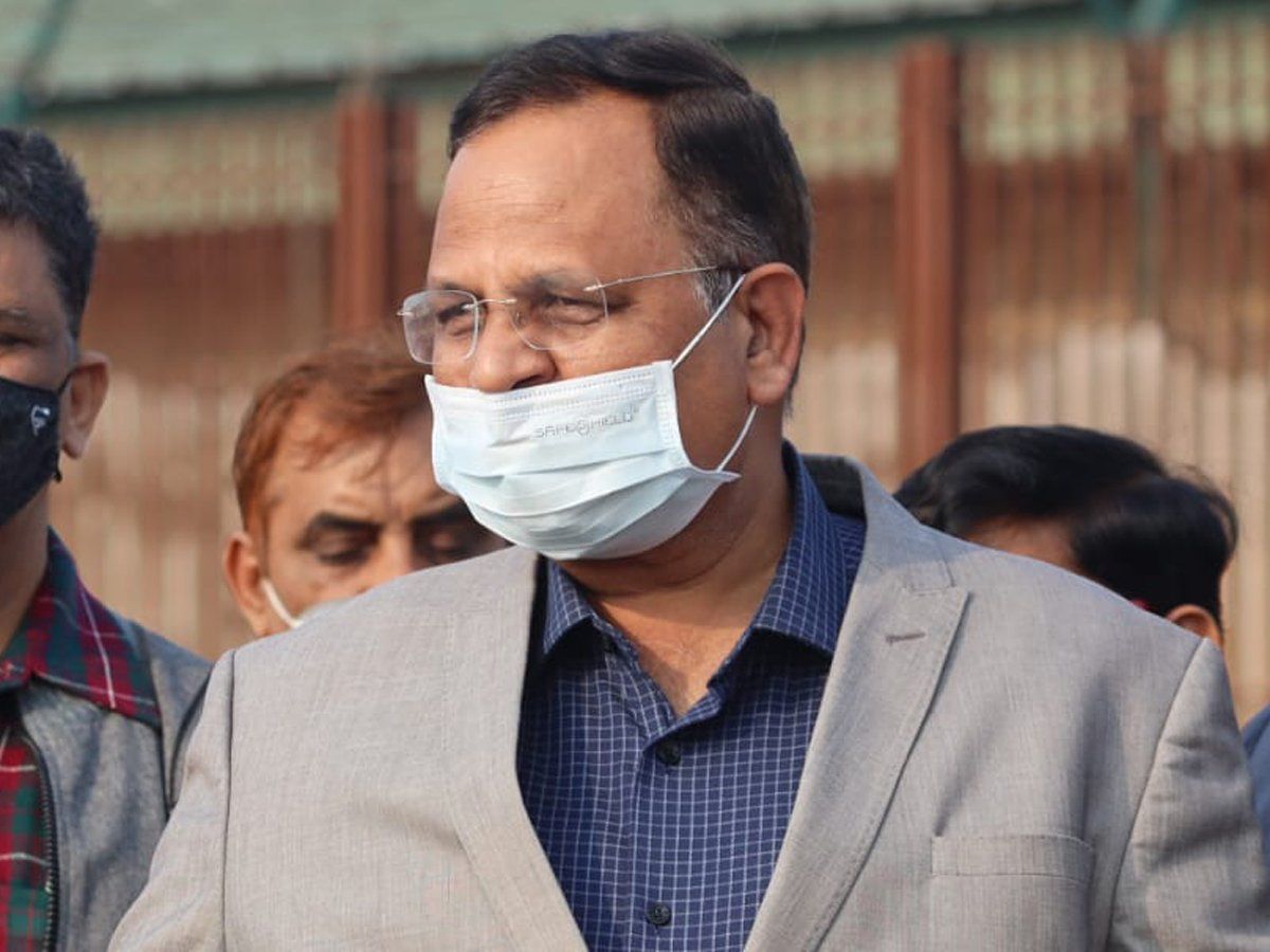 ओमिक्रॉन संक्रमितों के नंबर बढ़ रहे हैं, लेकिन सीरियस बीमार नहीं हो रहे हैं: सत्येंद्र जैन