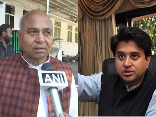 Jyotiraditya Scindia Kamal Nath Minister Govind Singh