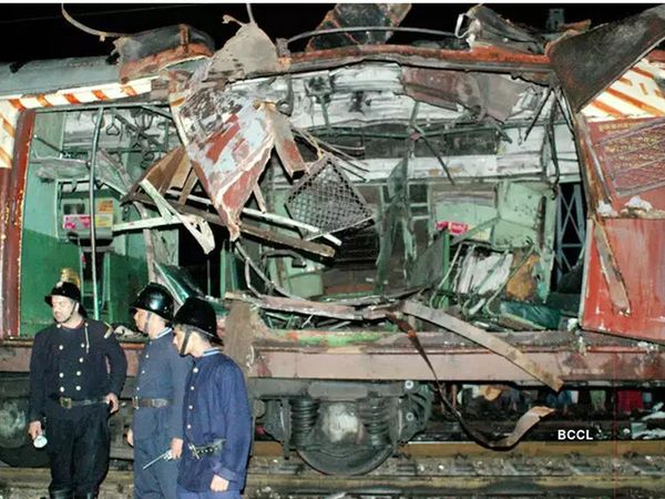 Today's history, aaj ka itihas, July 11: Serial bomb blasts in Mumbai's local trains