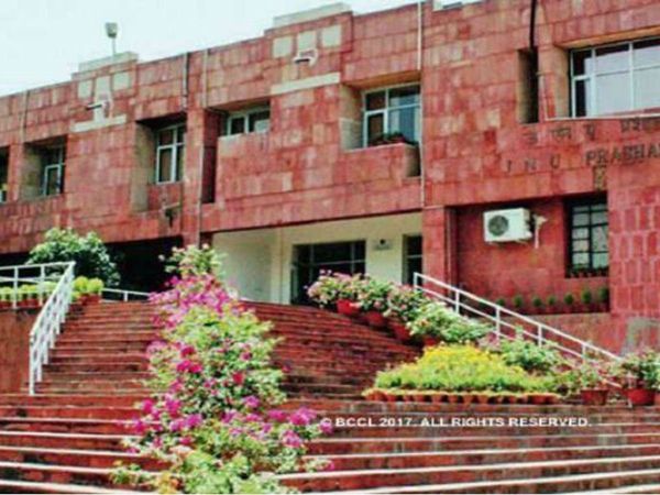 Shantisree Dhulipudi Pandit became the first female vice-chancellor of JNU