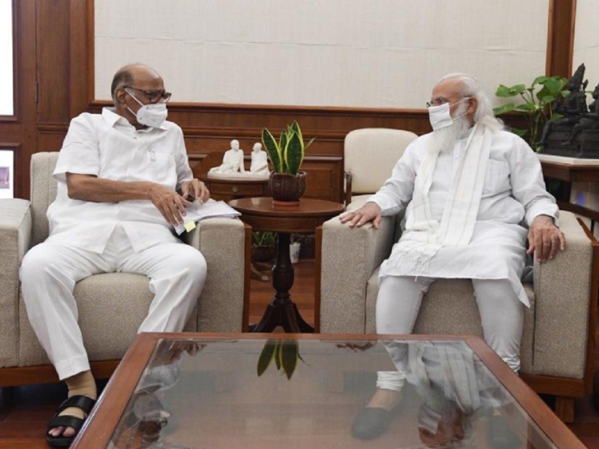 प्रधानमंत्री मोदी से मिले शरद पवार, 50 मिनट तक चली मुलाकात, क्या महाराष्ट्र की राजनीति में मचेगी खलबली?