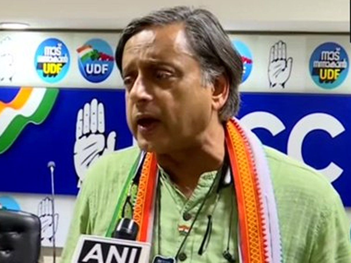 रविशंकर प्रसाद का ट्विटर अकाउंट बंद होने पर शशि थरूर ने कहा- मेरे साथ भी ऐसा हुआ, जवाब मांगेगी संसदीय समिति