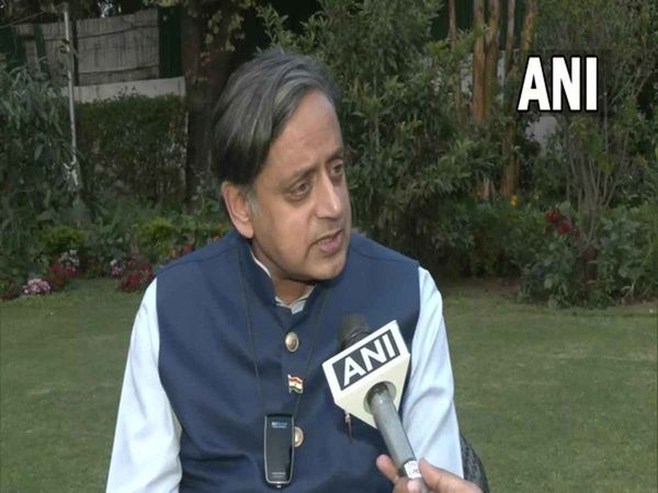 Congress MP Shashi Tharoor meets Sonia Gandhi said this on Twitter
